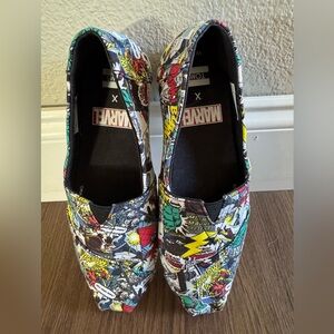 Toms Marvel Print women’s size 5.5
